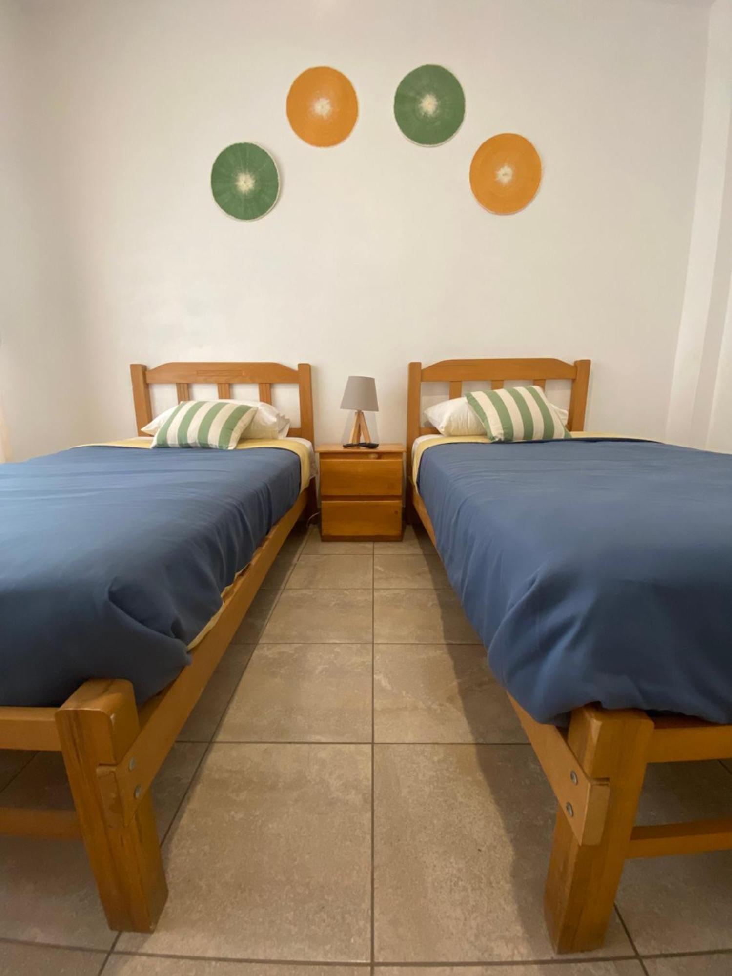 Ravenala Paracas Hostel Exterior photo